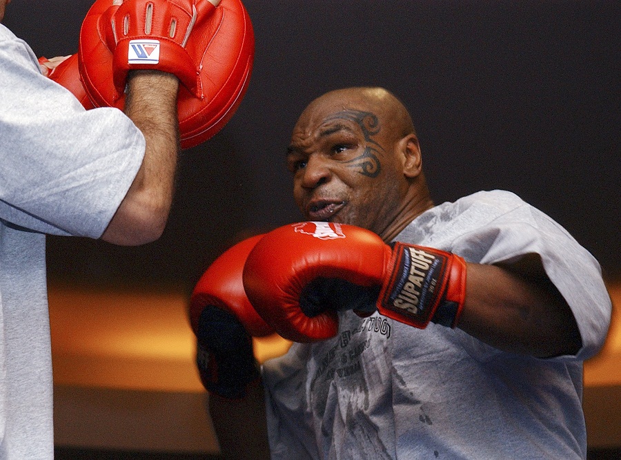Cuanto Mide Y Pesa Mike Tyson